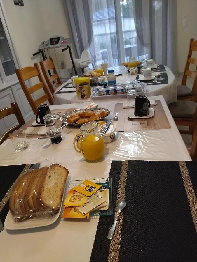 Bed and Breakfast Esprit Etape à Saint-Barthélemy-de-Vals 0*,