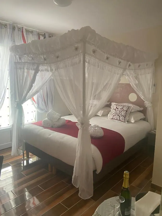 Esprit Etape Bed & Breakfast Saint-Barthelemy-de-Vals France