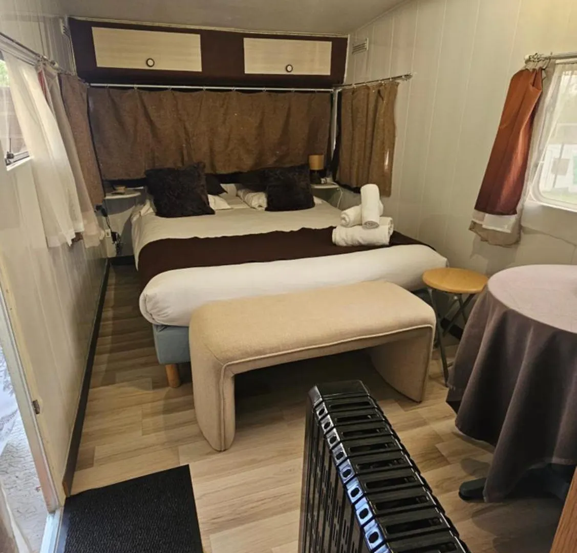 Esprit Etape Bed & Breakfast Saint-Barthelemy-de-Vals 0*,